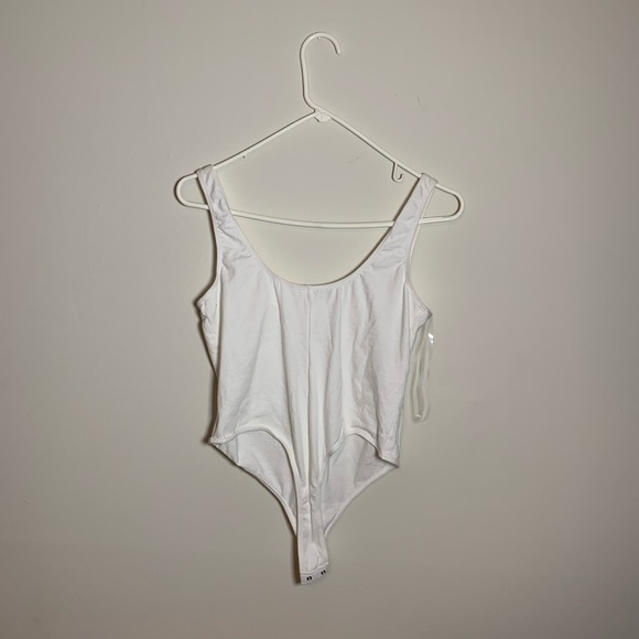 White Bust Cutout Bodysuit - Picture 3 of 4